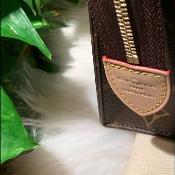 NFS Louis Vuitton  Toiletry 19” bundle - Picture 9 of 9